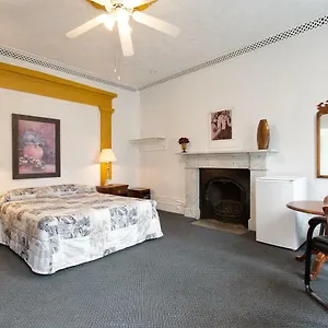 2* Hotel Le Cavalier Du Moulin