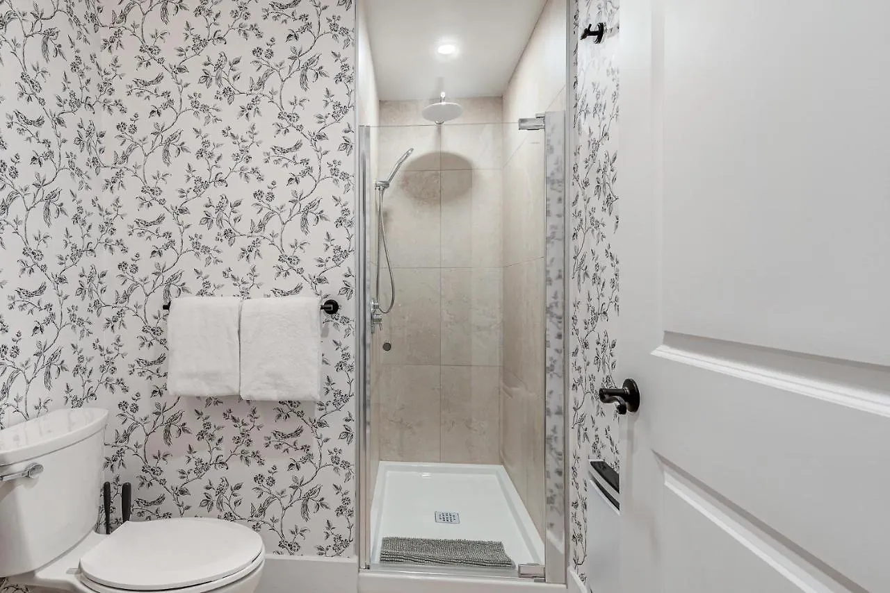 Beautiful Vieux 2 Bedroom Apt Quebec City Aparthotel