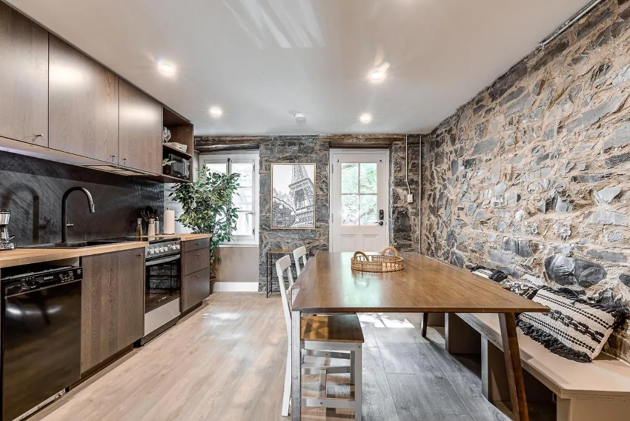 Beautiful Vieux 2 Bedroom Apt Quebec City Canada
